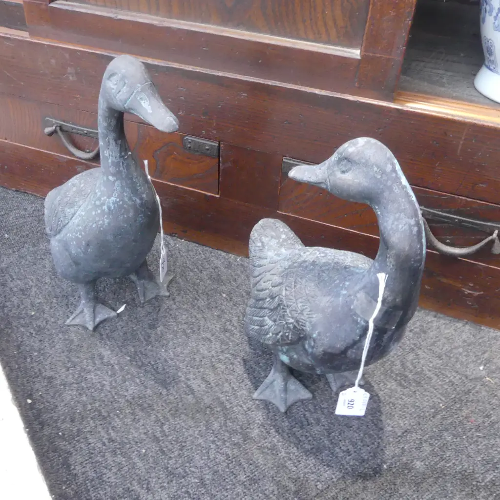 TWO HEAVY BRONZE DUCKS H.320mm  Image 1++