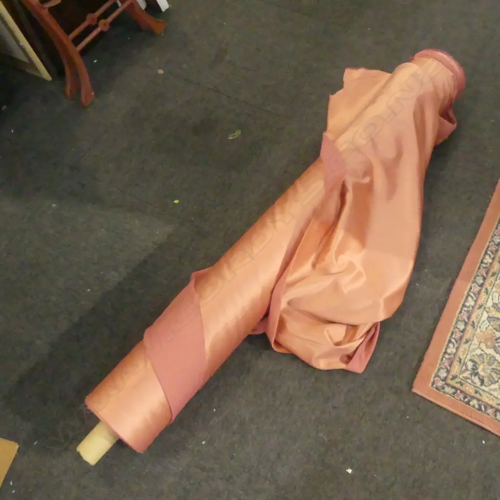 FABRIC BOLT; OLD ROSE, CURTAINS, 51 METERS Image 1++