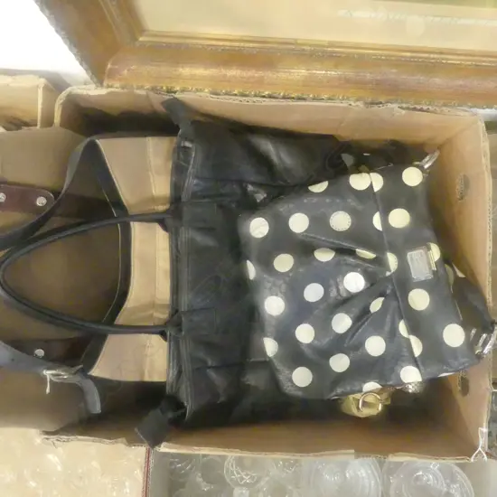 6 VINTAGE HANDBAGS  VARIOUS MAKERS