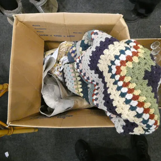 COWHIDE + THREE BLANKETS 