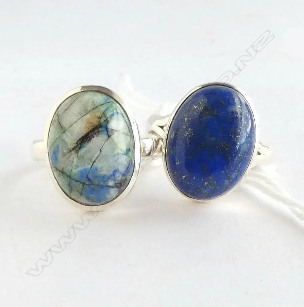 2 SILVER SET RINGS, LAPIS LAZULI  size S & COLOURED AGATE ? (adjustable) Image 1++