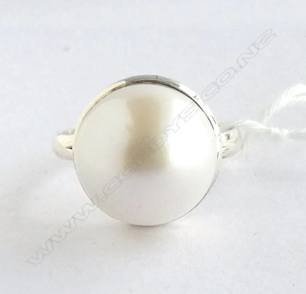 SILVER SET MABE' PEARL RING SIZE Q Image 1++
