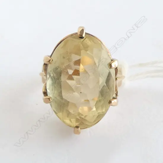 9ct Y/Gold & LARGE CITRINE DRESS RING 6 long claws 6.6gms SIZE J