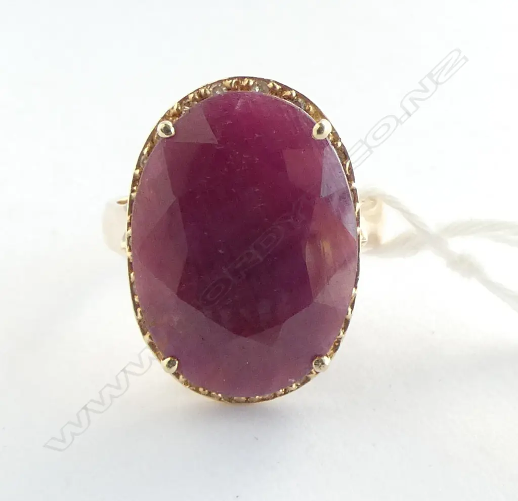 9ct RUBY & TINY DIAMOND DRESS RING, 6.6gm SIZE N1/2 Image 1++