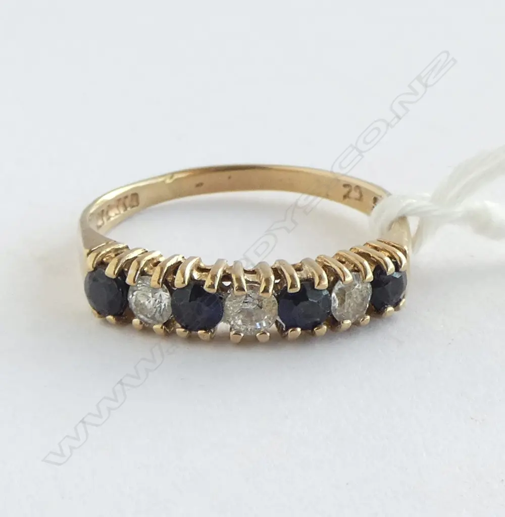 **RTV**  9ct SAPPHIRE & CZ RING, 1.8gm SIZE P Image 1++