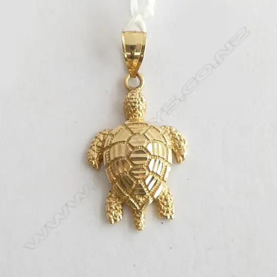 14ct YELLOW GOLD TURTLE PENDANT 2.84gms