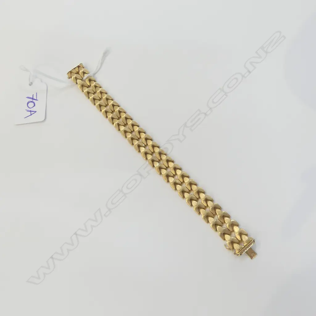 18ct Yellow Gold BRACELET stylish dble V-form links 23.75gms 16.5 cm long Image 1++