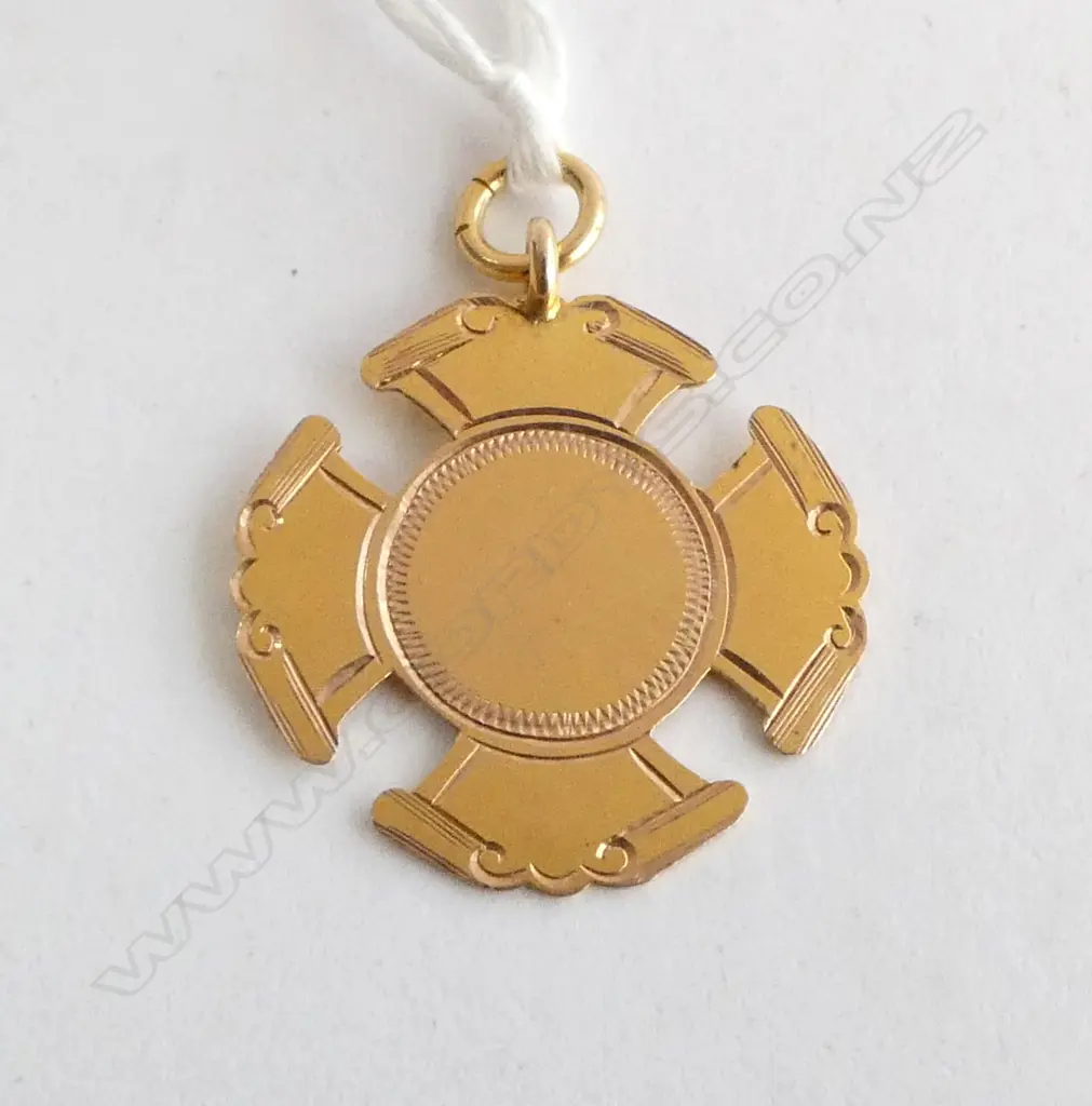 9ct ROSE GOLD MEDALLION 2.75gms Image 1++
