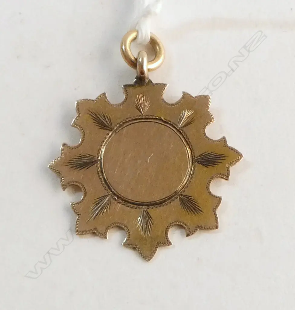 9ct ROSE GOLD MEDALLION 3.19gms 1931 PICNIC 1ST PRIZE Image 1++