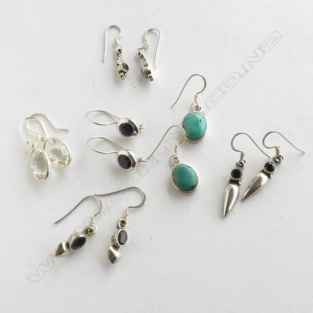 6 PRS SILVER & AMETHYST, GARNET & STONE EARRINGS Image 1++