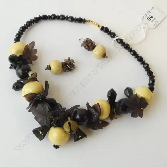 JET & MULTI BEAD NECKLACE & EARRING SET 