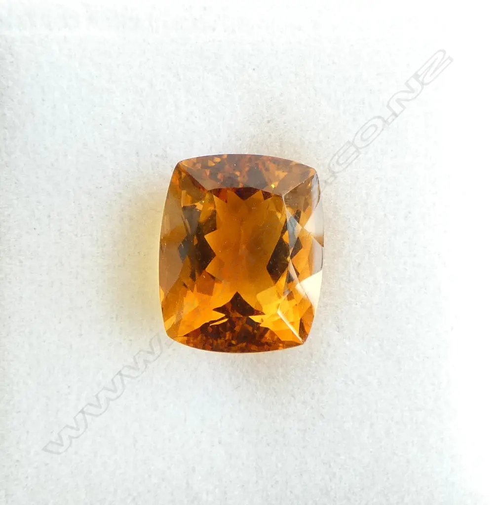 CUSHION CUT CITRINE, LOOSE STONE, 10.77ct, AIG CERT Image 1++