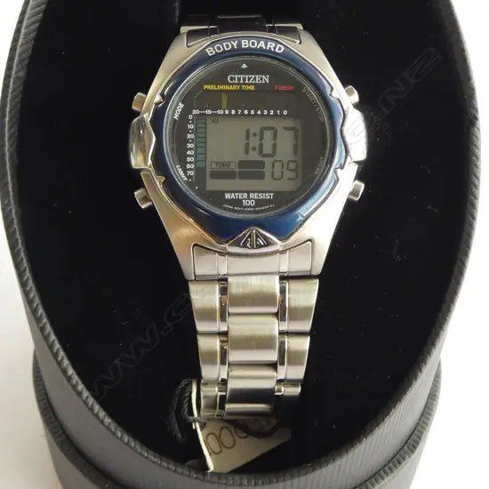 CITIZEN PROMASTER QUARTZ WRISTWATCH, NEW OLD STOCK