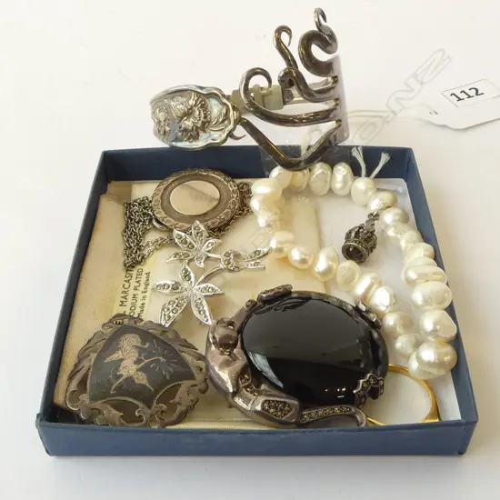 ASST. COSTUME JEWELLERY; INCLDS SILVER