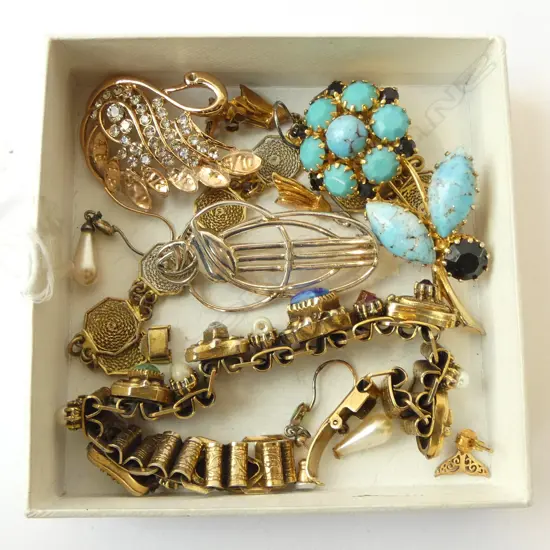 ASST. COSTUME JEWELLERY INCLDS SILVER & SILVER GILT