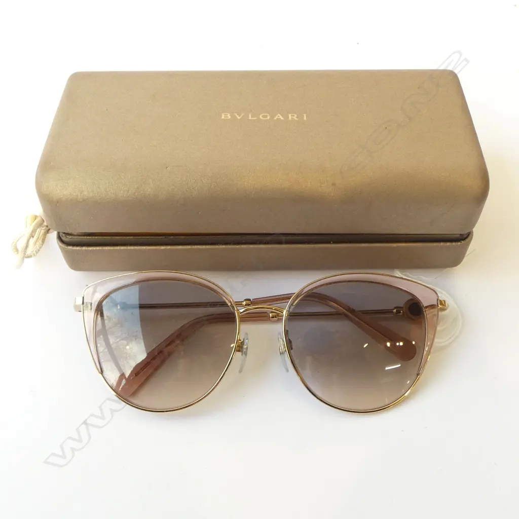 PAIR OF BVLGARI WOMENS SUNGLASSES WITH ORIGINAL DUST & HARD COVER CASE Image 1++