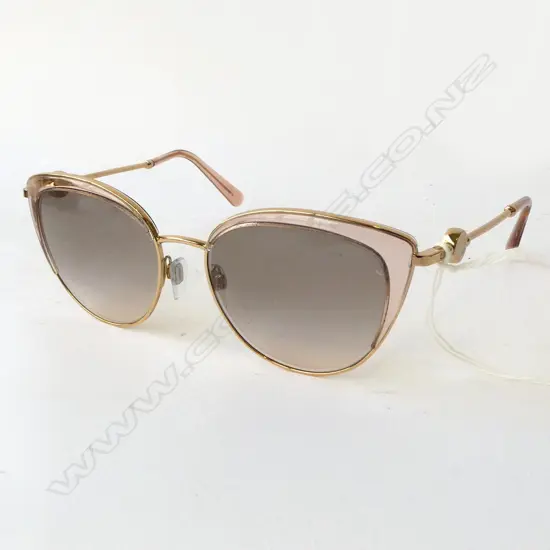 PAIR OF BVLGARI WOMENS SUNGLASSES WITH ORIGINAL DUST & HARD COVER CASE
