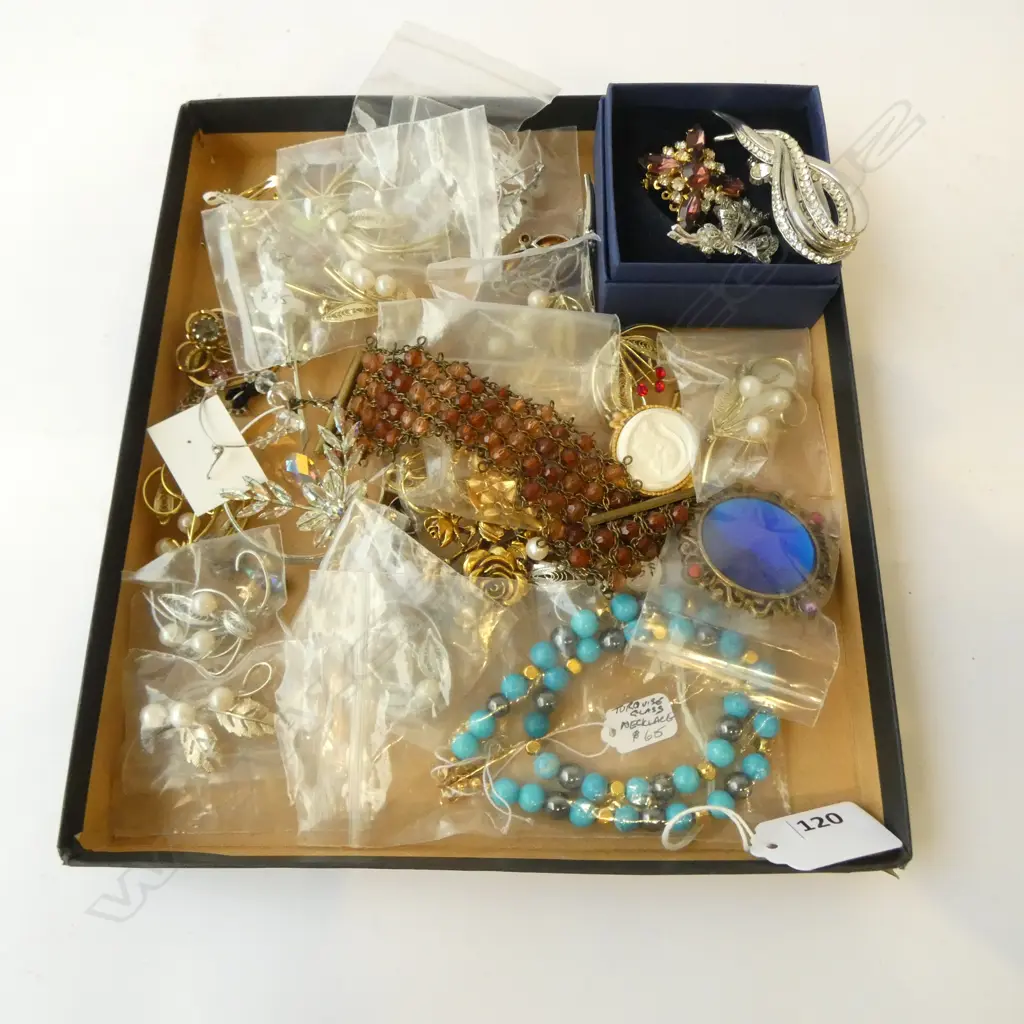 BOX OF ASSORTED JEWLERY Image 1++