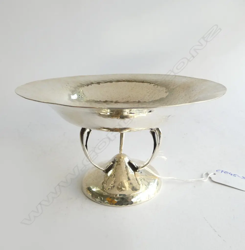 STG SILVER TAZZA, WALKER & HALL, SHEFFIELD 1912, 196.87gms Image 1++