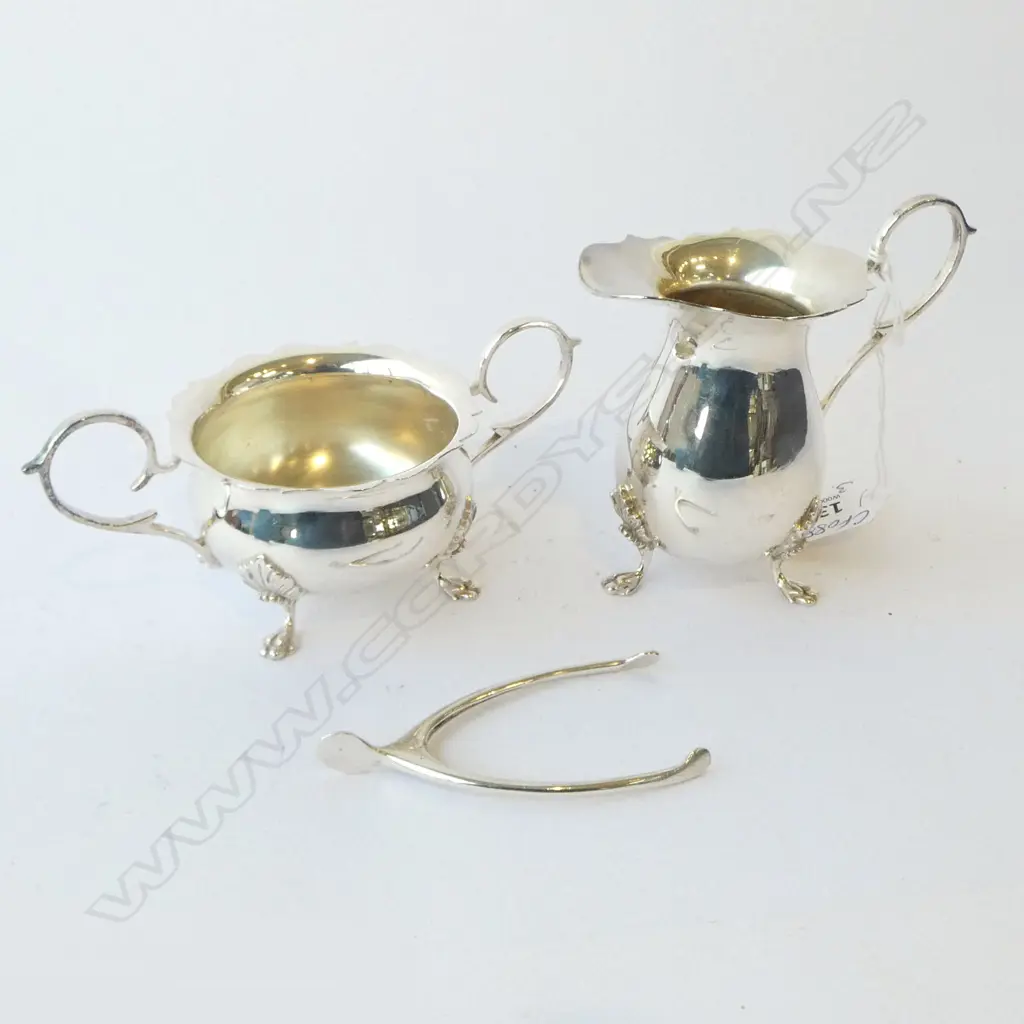 SILVER CREAM JUG + SUGAR BOWL  Sheffield 1983 + TONGS Sheffield 1925. 251gms.  Image 1++