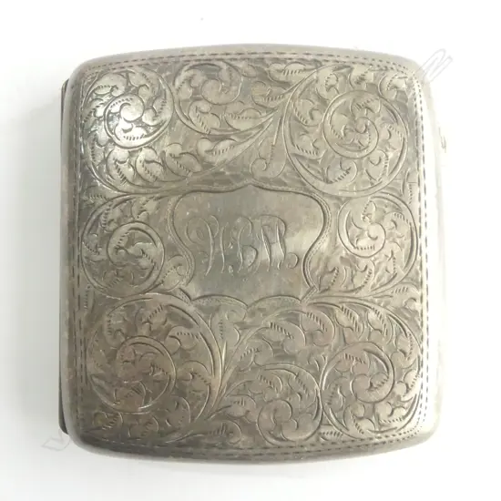 SILVER ENGRAVED CIGARETTE CASE 98gms DENTED