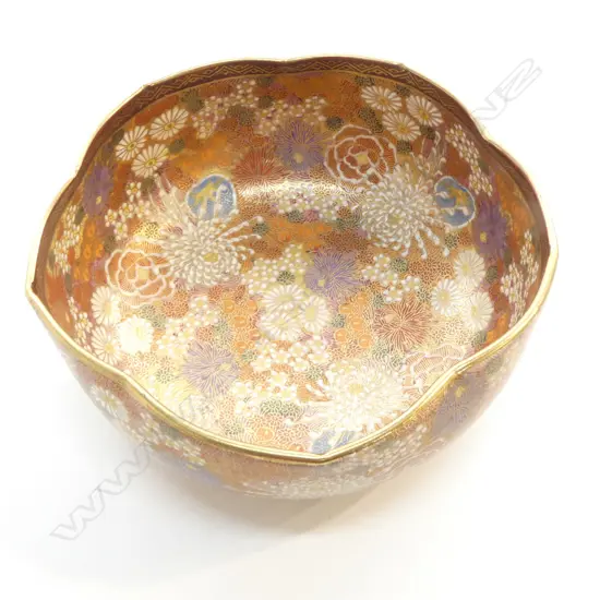 MEIJI PERIOD SATSUMA LOBED BOWL Dia.155mm