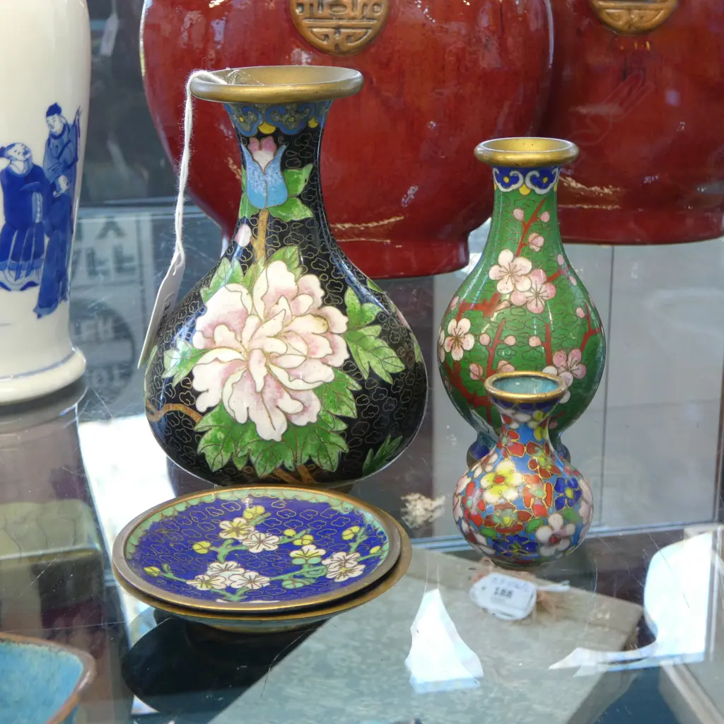 CLOISONNE VASE H.190mm on wooden stand Image 1++