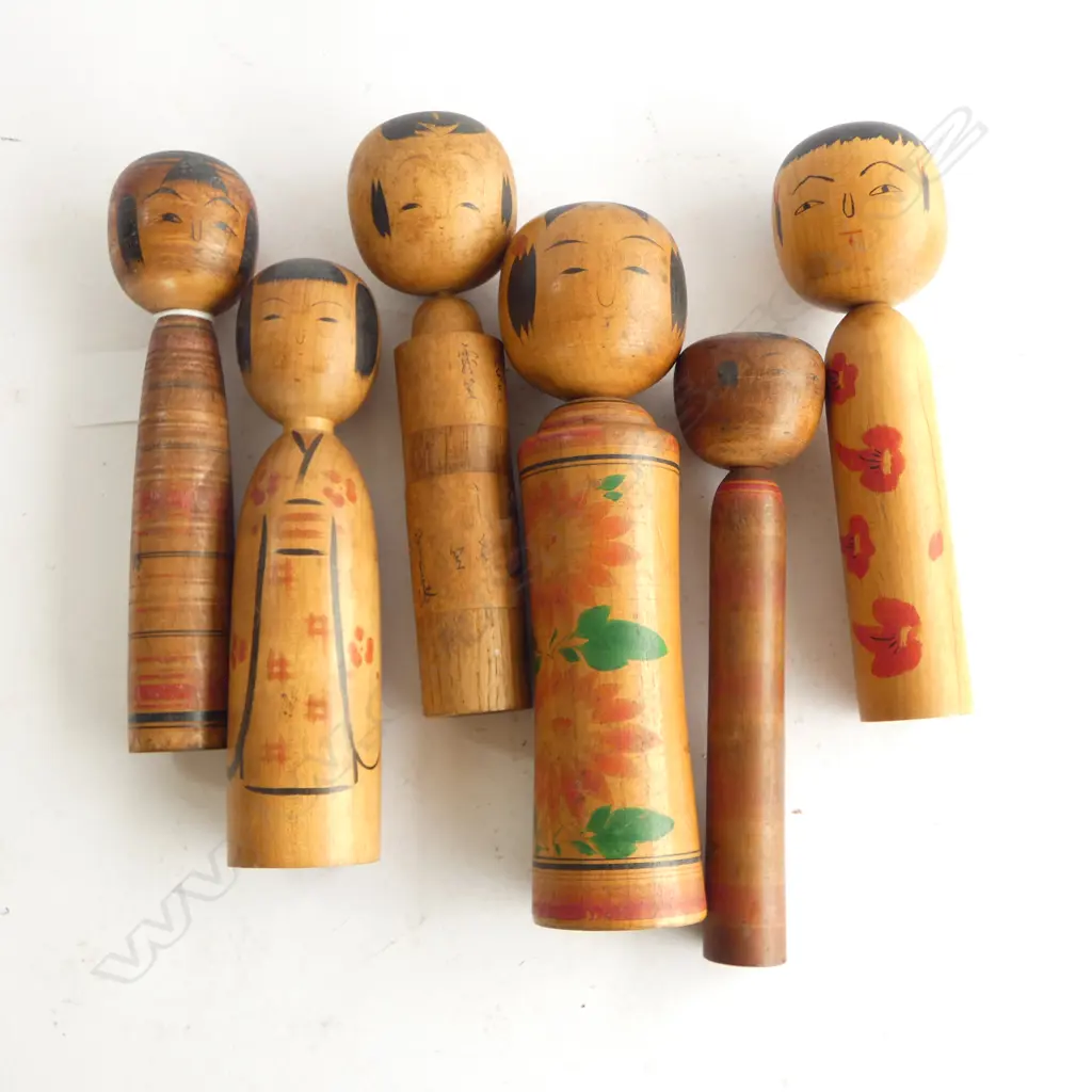 6 VINTAGE 1940s KOKESHI DOLLS Image 1++