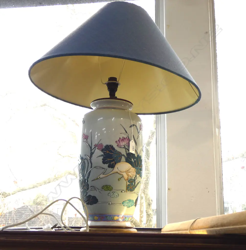 CHINESE PORC TABLE LAMP BIRD SCENES H490MM Image 1++