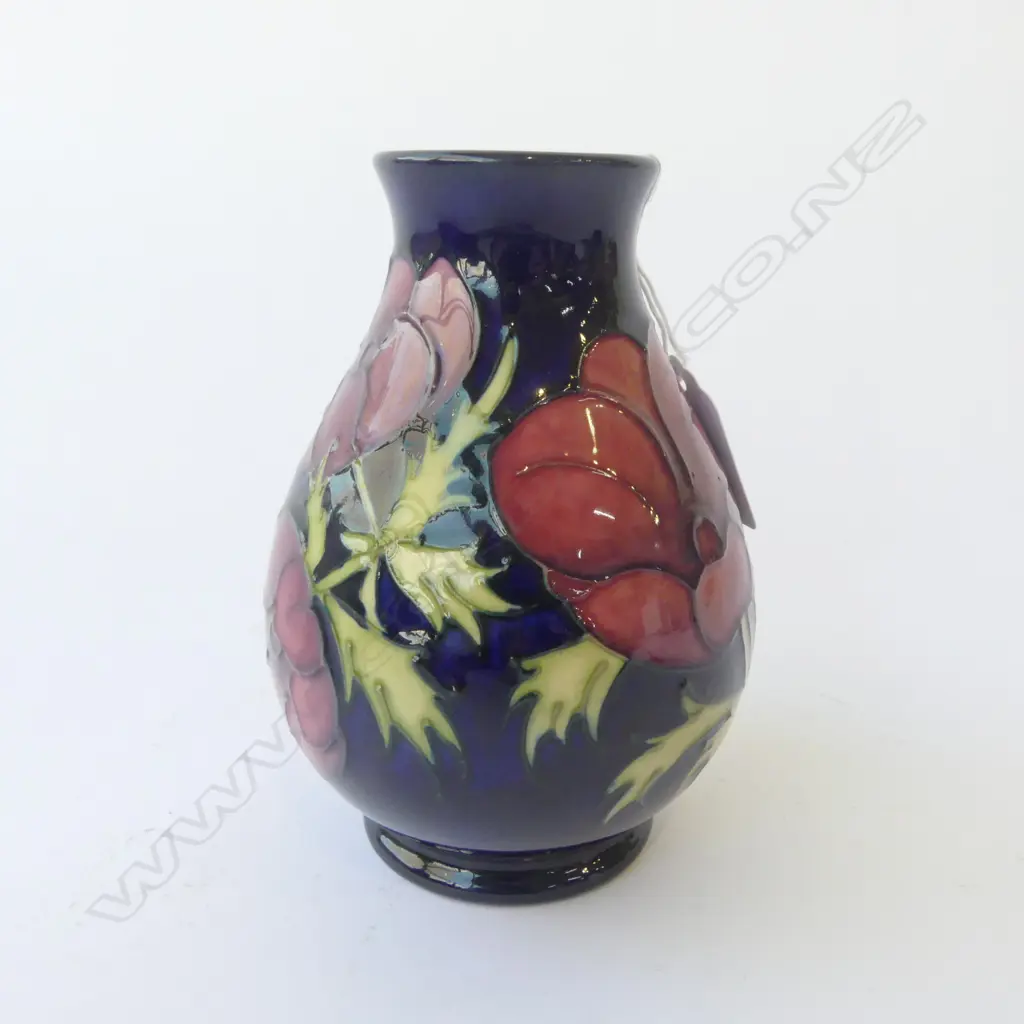 MOORCROFT ANEMONE VASE, H.135mm Image 1++