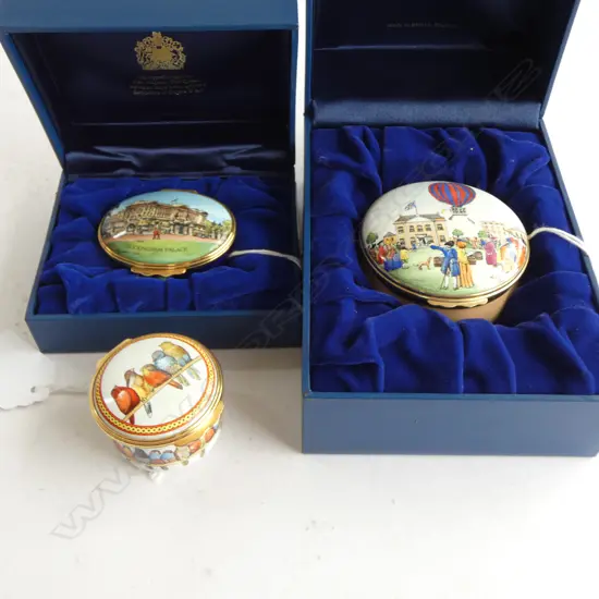 THREE 'HALCYON DAYS ENAMELS' TRINKET/PILL BOXES (2 boxed)