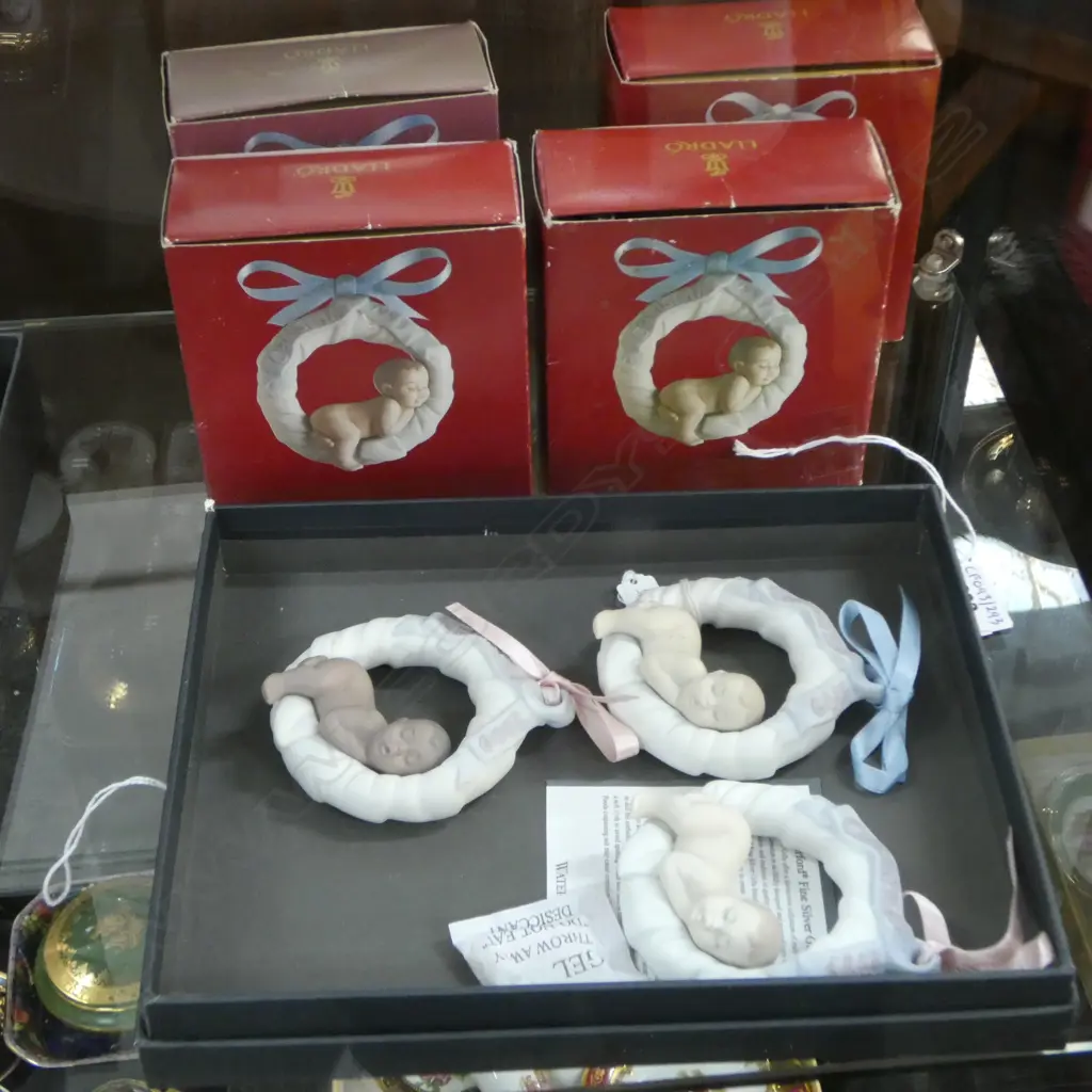 7 LLADRO BABYS ON SWING H90MM Image 1++