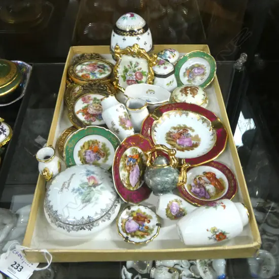 TRAY OF 25  PLUS MINITURE CHINA PCS