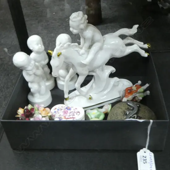 SMALL TRAY WITH 4 WHITE PORC PCS 2 HALF DOLLS & OTHER SMALL COLLECTABLES