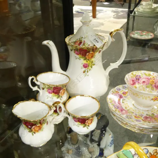 ROYAL ALBERT 'OLD COUNTRY ROSES' PART COFFEE SERVICE + 7 PCES. ROYAL ALBERT 'SERENA' CHINA