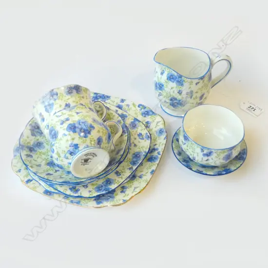R/ALBERT AOF 2CSPS C/SUGAR CAKE PLATE & SMALL DISH BLUE PANSY PAT