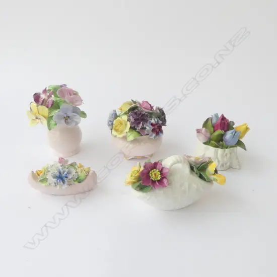 5 FLORAL CHINA ORNS H120MM TALLEST