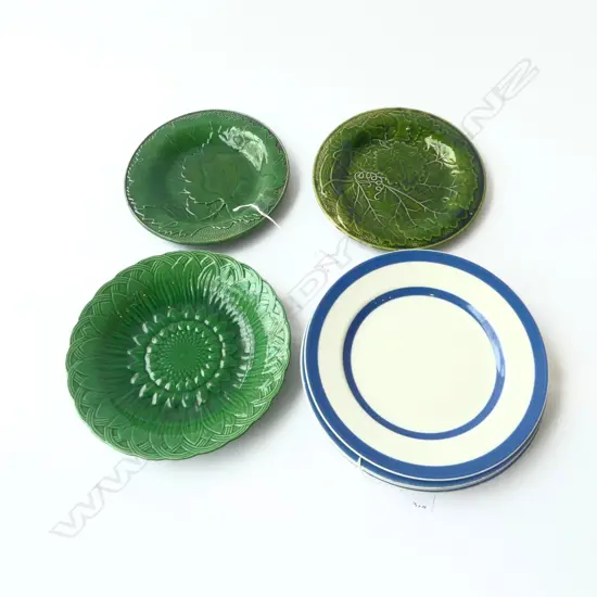 3 ANTIQUE WEDGWOOD PLANT PLATES & 4 CORNISHWARE DINNER PLATES