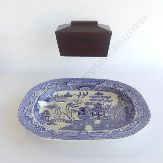 VICTORIAN SARCOPHAGUS TEA CADDY, H.140 x 220mm & STAFFORDSHIRE BLUE WILLOW ASHETTE, L.440mm