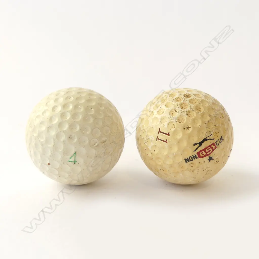 TWO VINTAGE GOLF BALLS; 'N.Z. #4' & 'SLAZENGER 851 #11' Image 1++