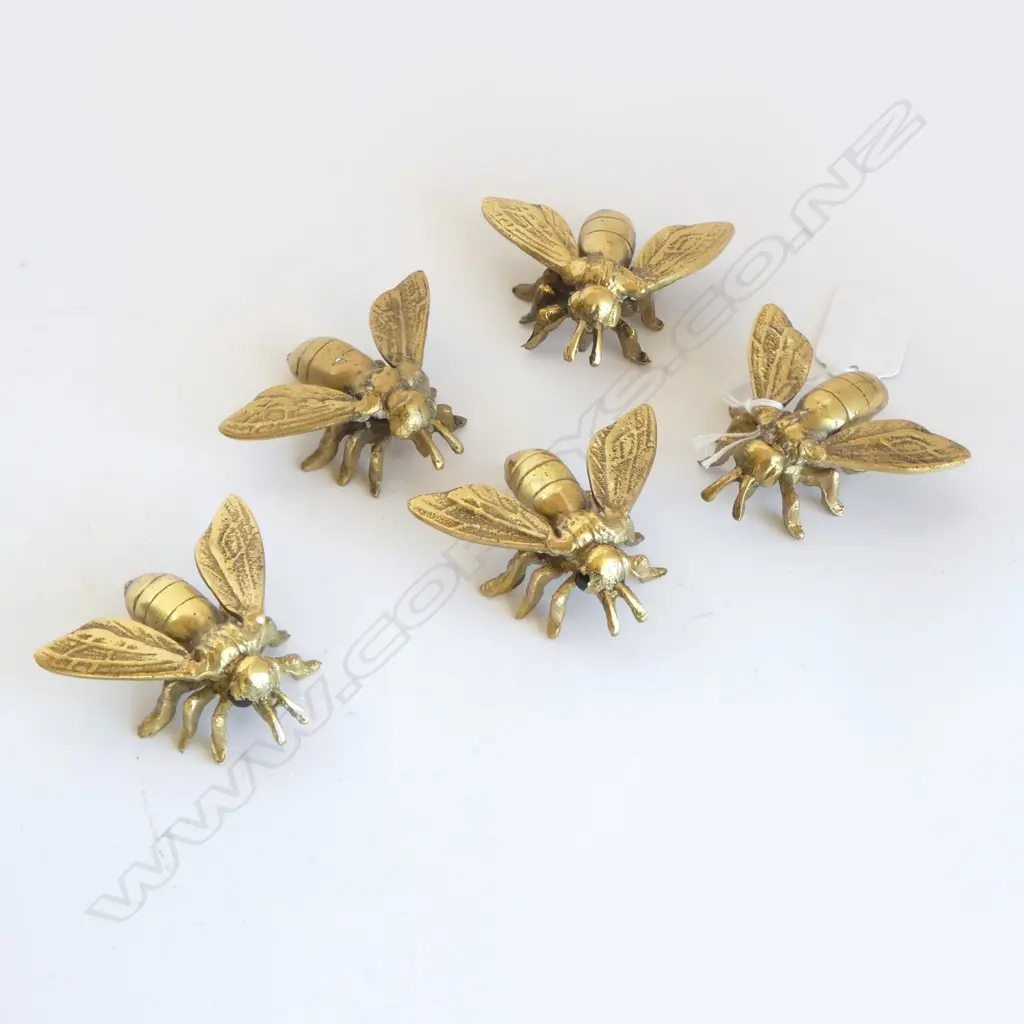 5 BRASS BEE ORNAMNETS Image 1++