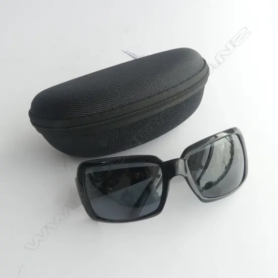 BVLGARI SUNGLASSES in case