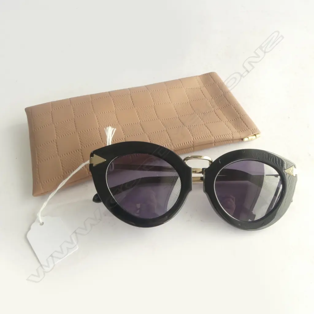 KAREN WALKER SUNGLASSES in case Image 1++