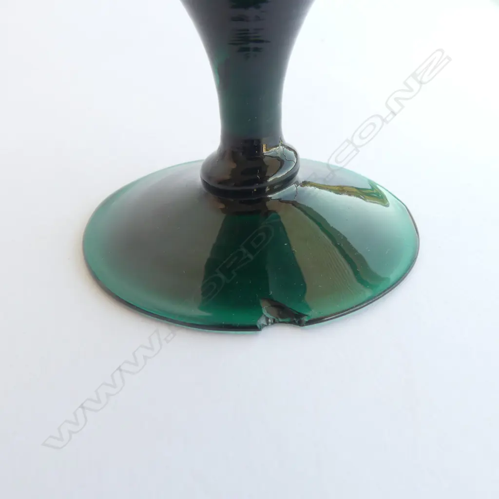4 ANTIQUE WINE GLASSES H.125mm (SOME SMALL CHIPS) Image 1++