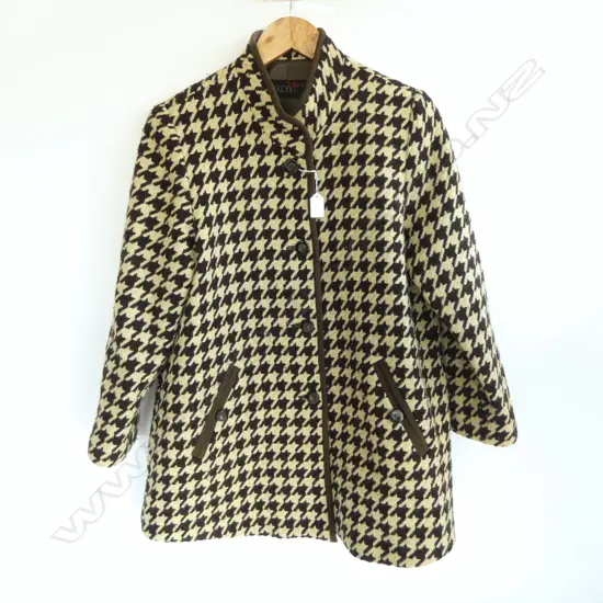 HOUNDS TOOTH WOOLLEN JACKET, SIZE SML