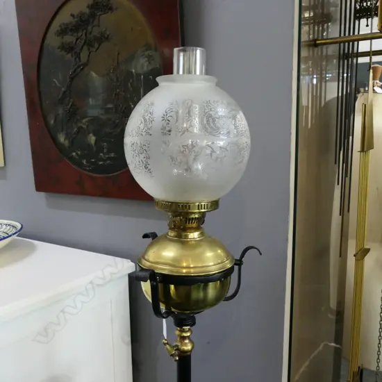 VICTORIAN FLOOR STANDING KEROSENE LAMP. H.1530mm