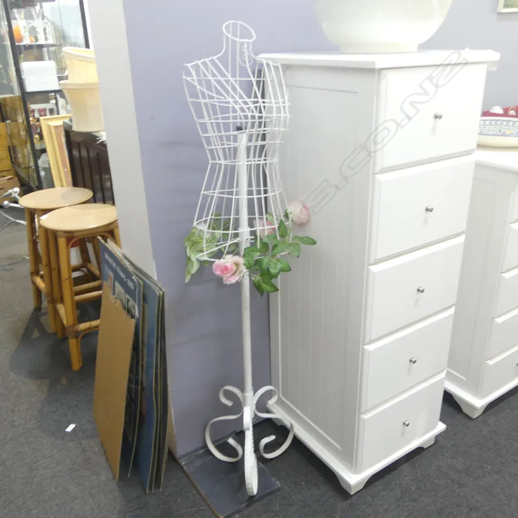 WIRE DRESS MANNEQUIN H.1480mm Image 1++