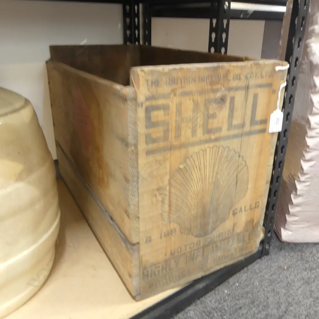 SHELL PETROL CRATE W.535mm Image 1++