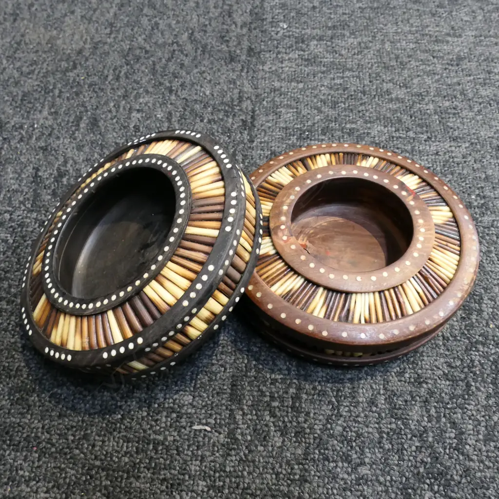2 PORCUPINE QUILL INK WELL HOLDERS 150mm dia Image 1++