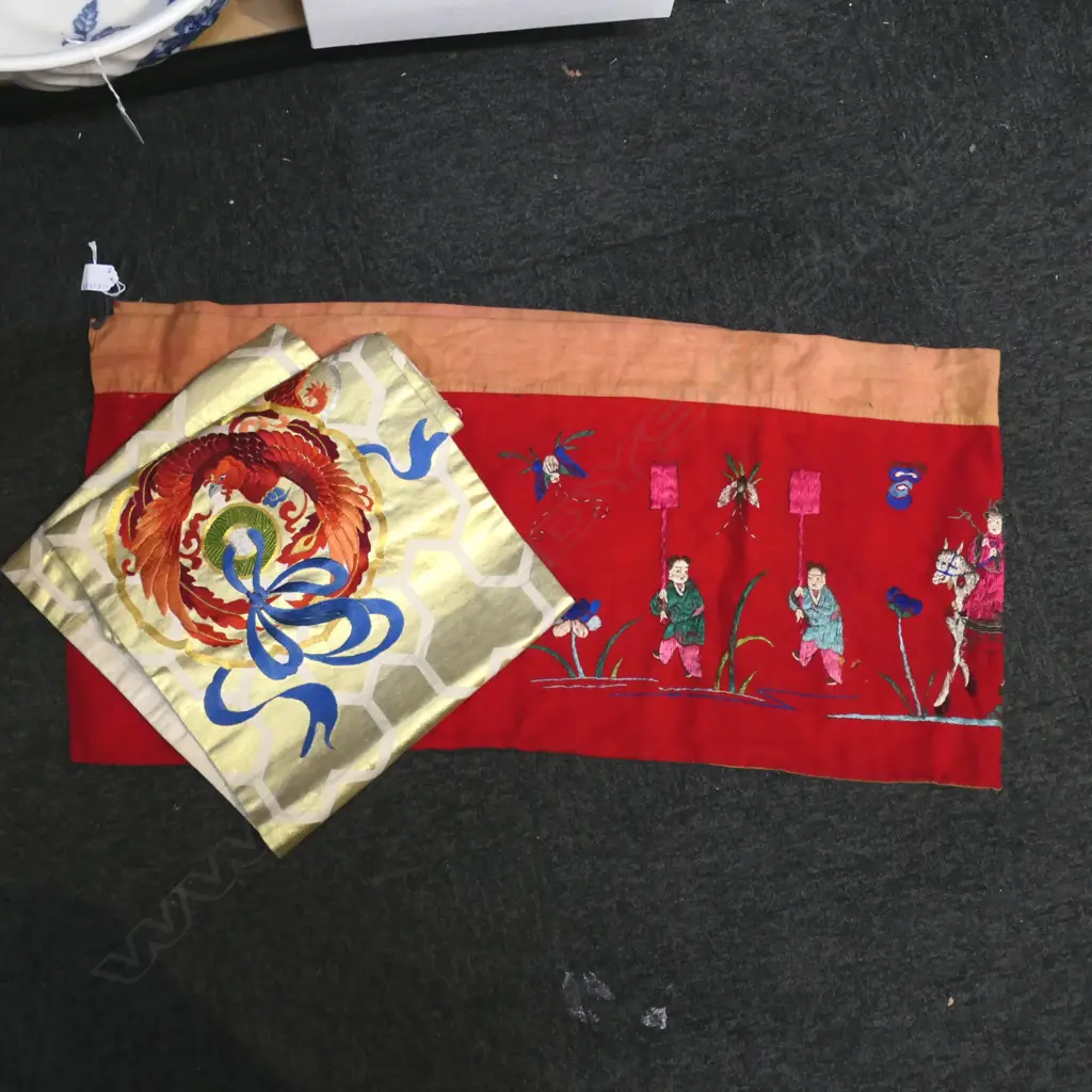 2 CHINESE EMBROIDERED PANELS Image 1++